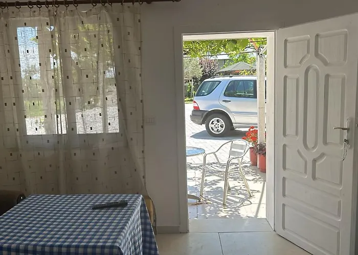 別荘 Dhoma Pushimi Tale Lezhë